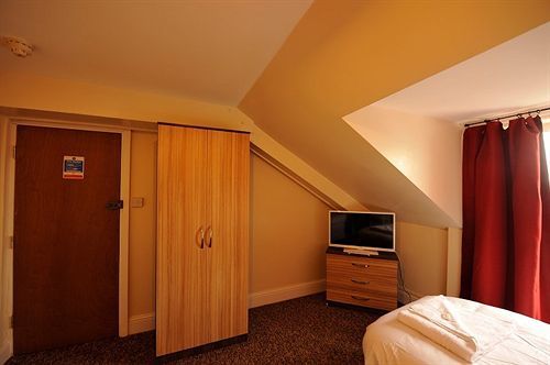 Gail'S Guest House Бари Екстериор снимка
